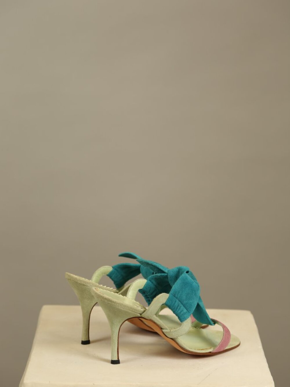 Extremely Rare Manolo Blahnik Sandals - Picture 11 of 12